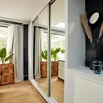 Loods - Rdc G Appartement Paris