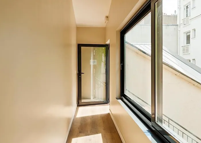 Loods - Rdc G * Paris